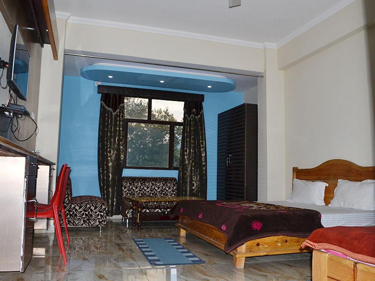 Oyo 37525 Hotel Mall Palace Pithoragarh Ngoại thất bức ảnh