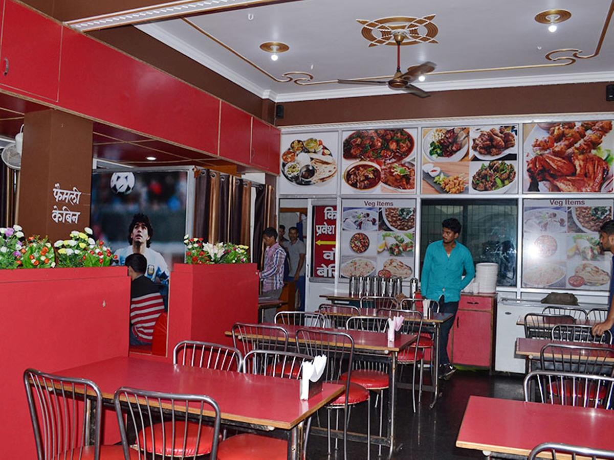 Oyo 37525 Hotel Mall Palace Pithoragarh Ngoại thất bức ảnh