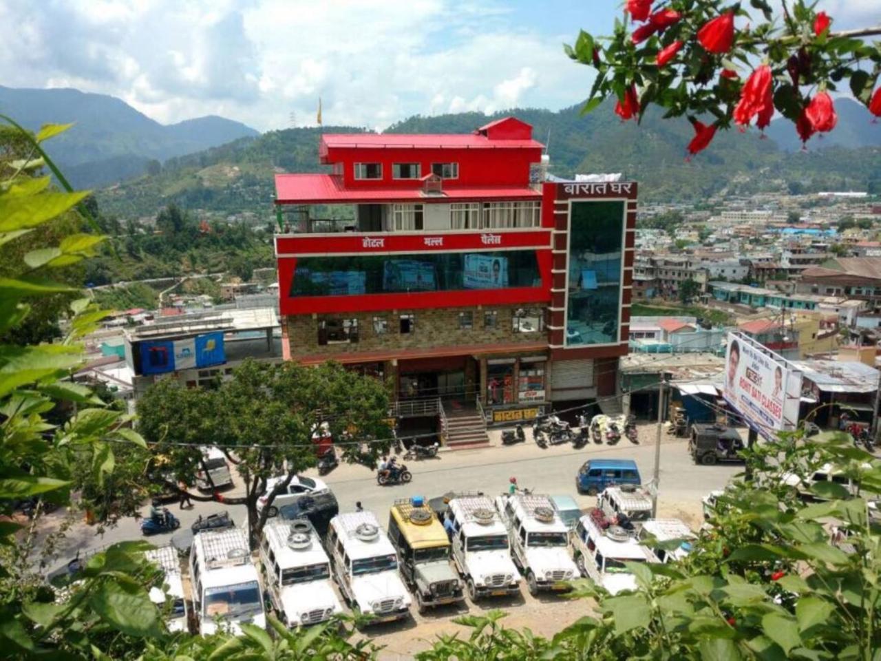 Oyo 37525 Hotel Mall Palace Pithoragarh Ngoại thất bức ảnh