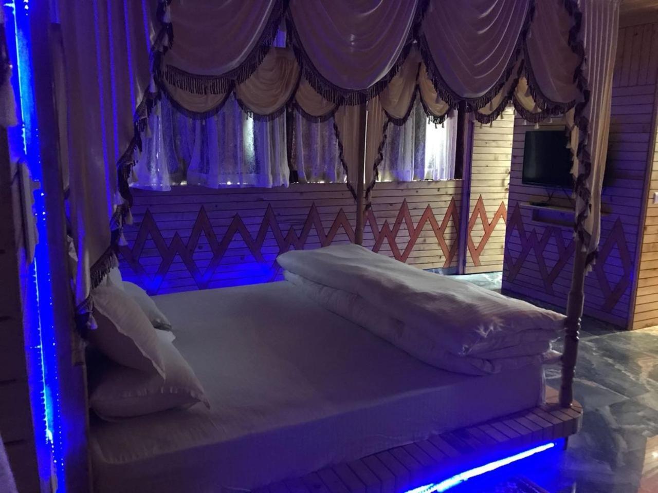 Oyo 37525 Hotel Mall Palace Pithoragarh Ngoại thất bức ảnh