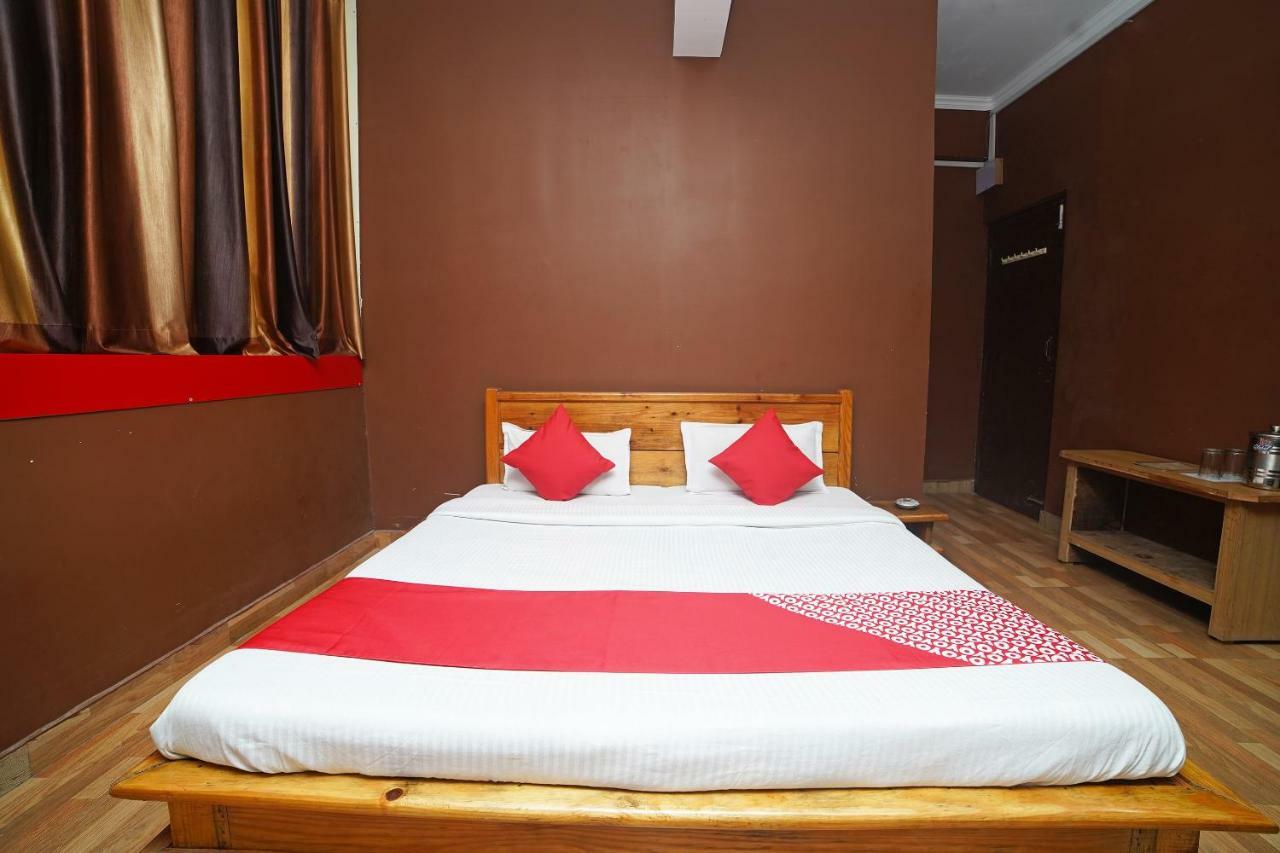 Oyo 37525 Hotel Mall Palace Pithoragarh Ngoại thất bức ảnh