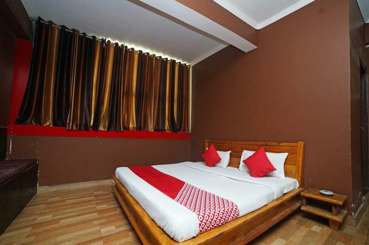 Oyo 37525 Hotel Mall Palace Pithoragarh Ngoại thất bức ảnh
