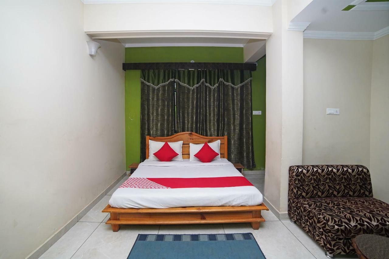 Oyo 37525 Hotel Mall Palace Pithoragarh Ngoại thất bức ảnh