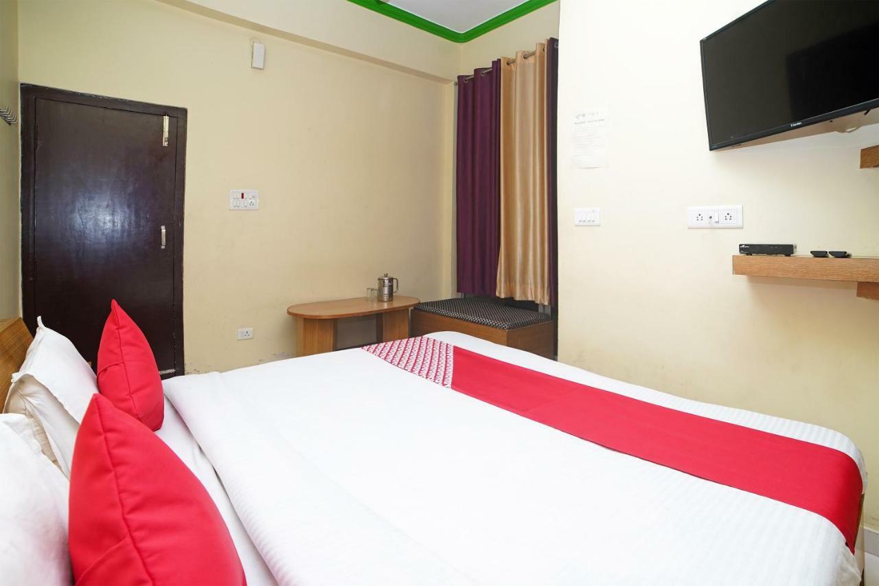 Oyo 37525 Hotel Mall Palace Pithoragarh Ngoại thất bức ảnh