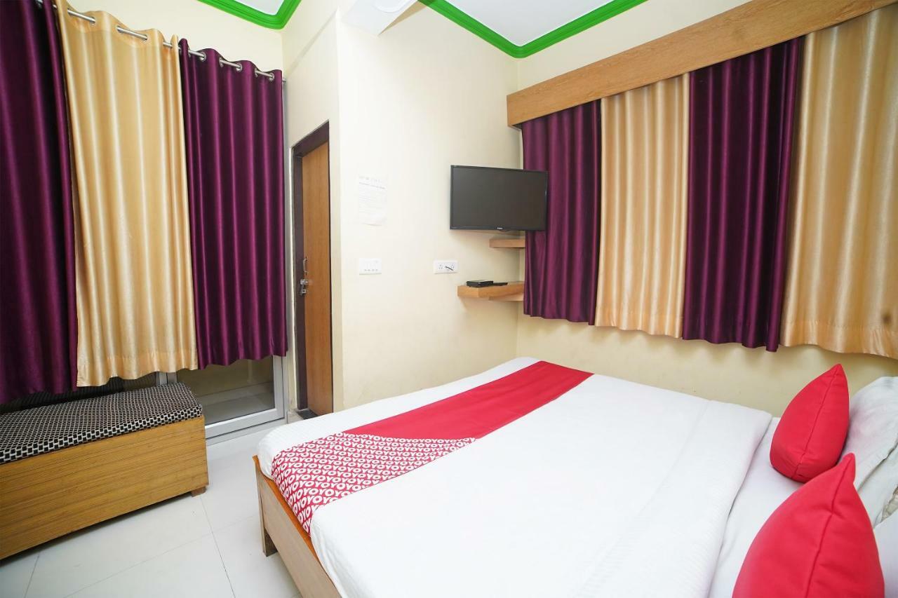Oyo 37525 Hotel Mall Palace Pithoragarh Ngoại thất bức ảnh