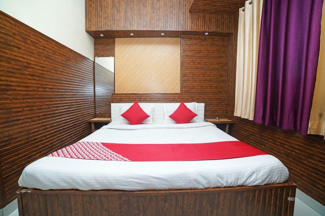 Oyo 37525 Hotel Mall Palace Pithoragarh Ngoại thất bức ảnh