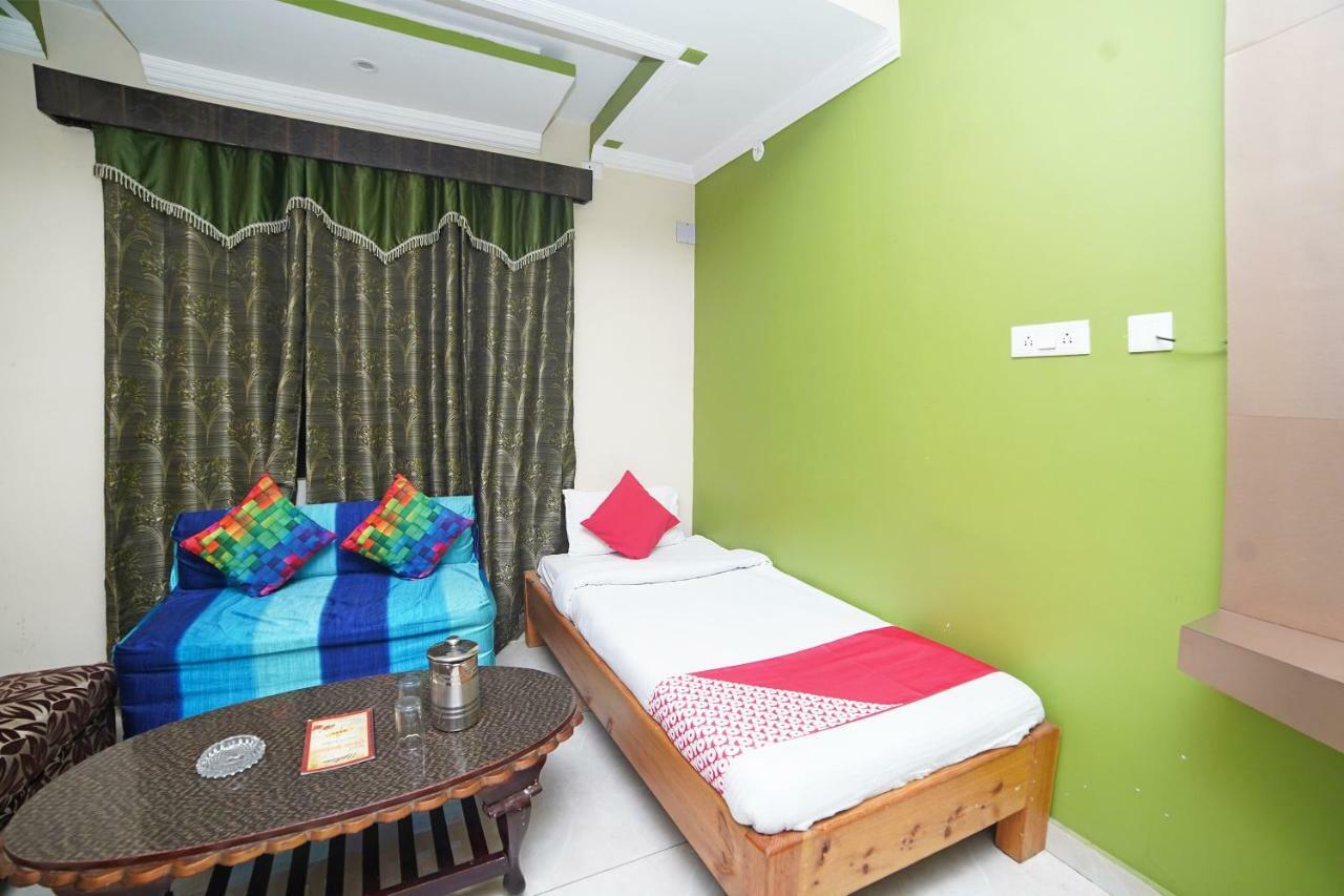 Oyo 37525 Hotel Mall Palace Pithoragarh Ngoại thất bức ảnh